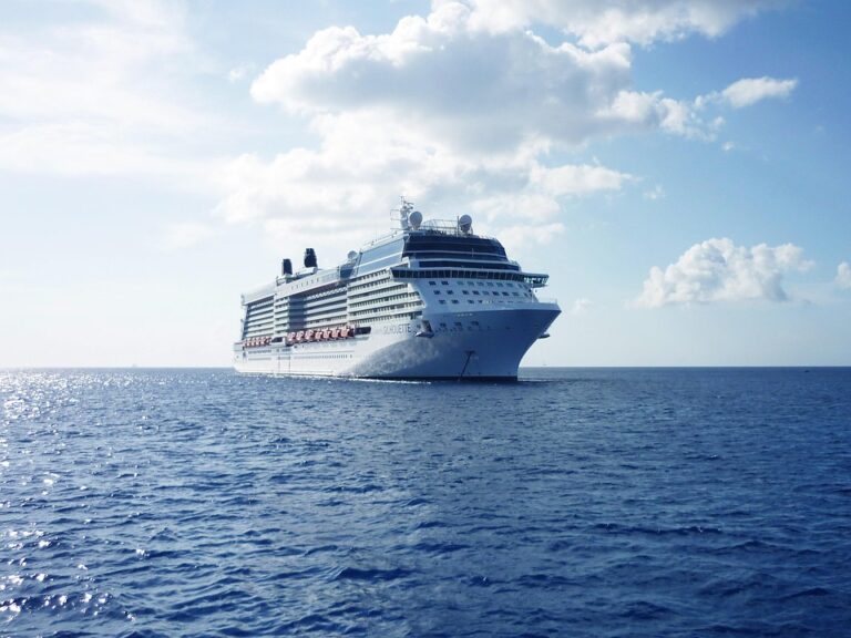 luxury cruise travel